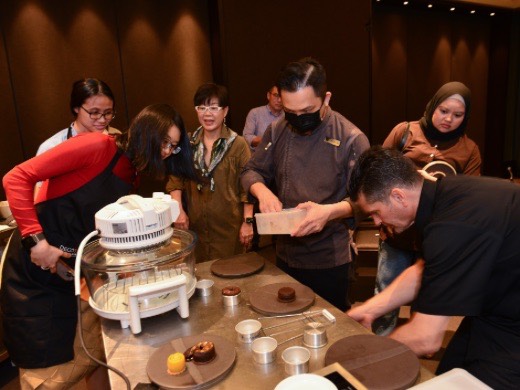 Chocolate Fondant Workshop Photo